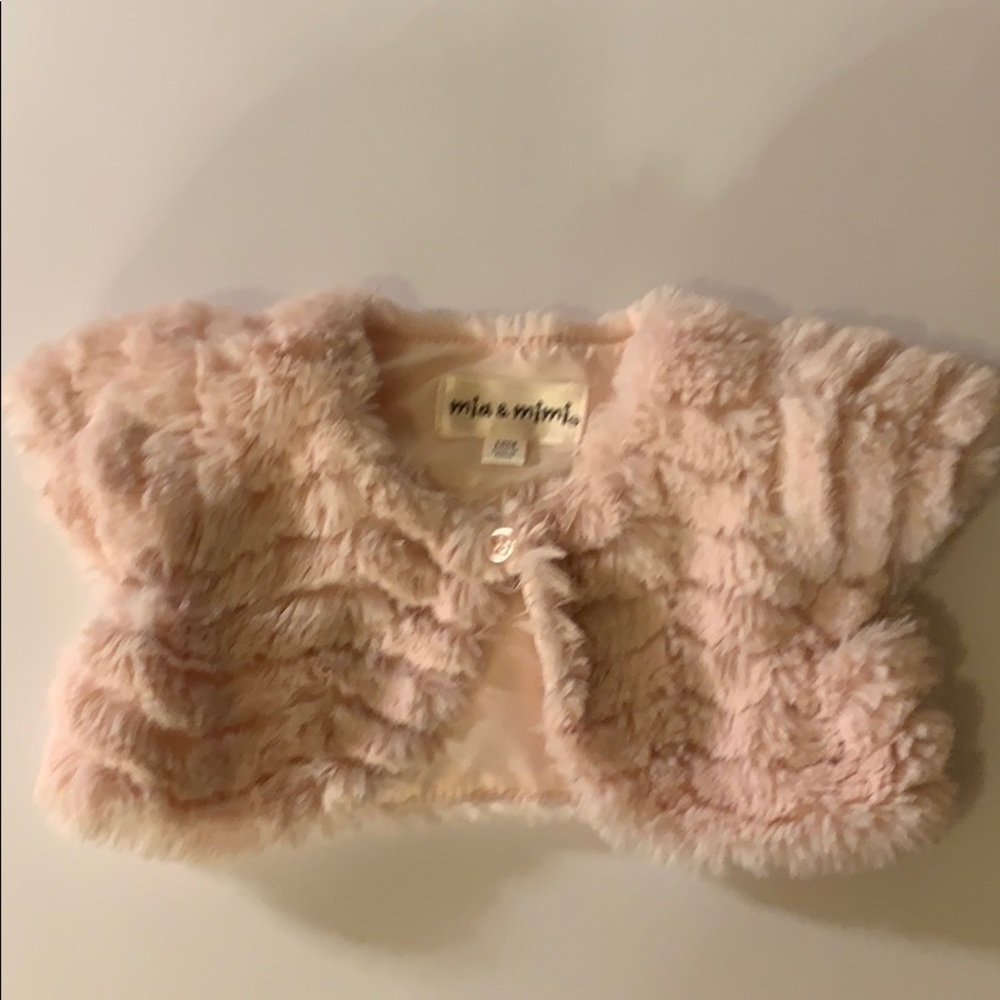 Pink faux fur Mia & Mimi stole. - Picture 1 of 6